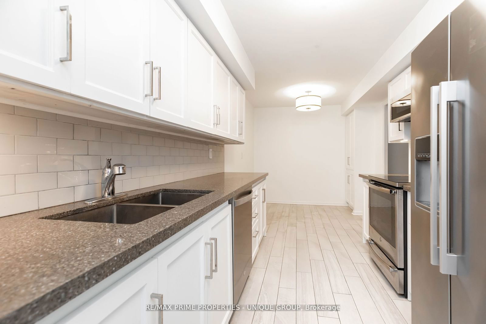 80 Front St E, unit 322 for sale