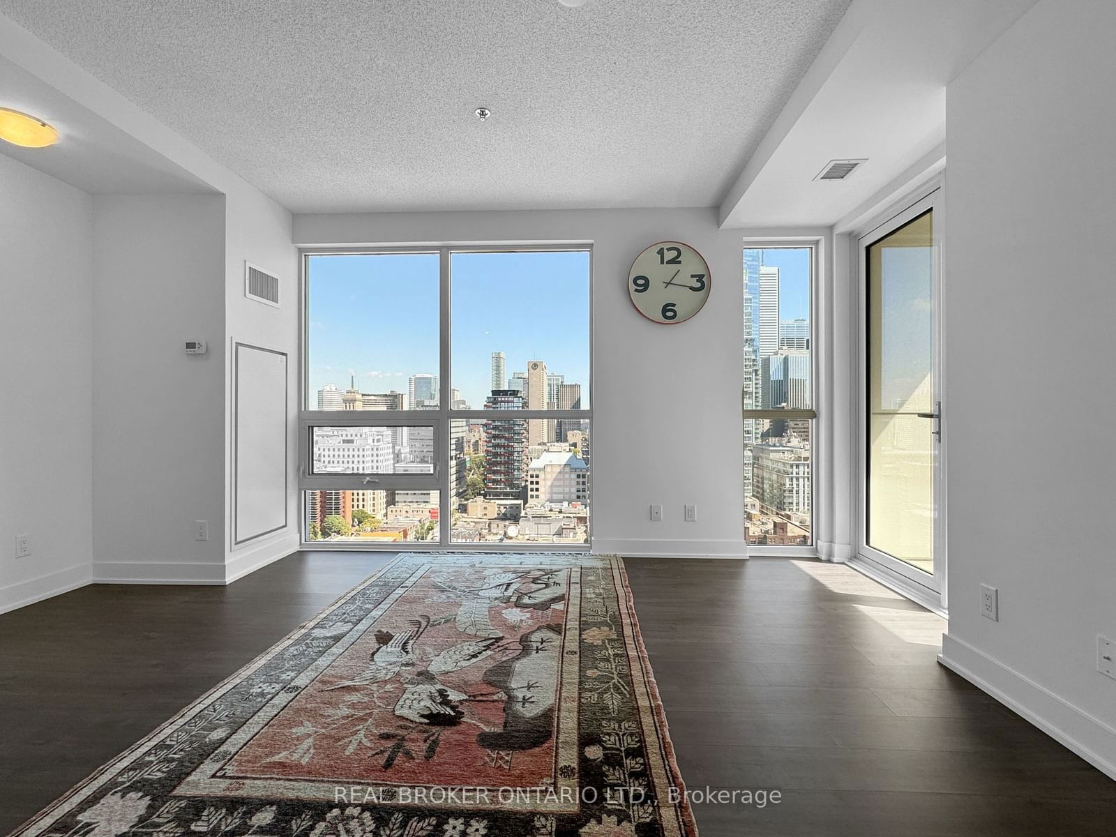 318 Richmond St W, unit 2206 for rent - image #1