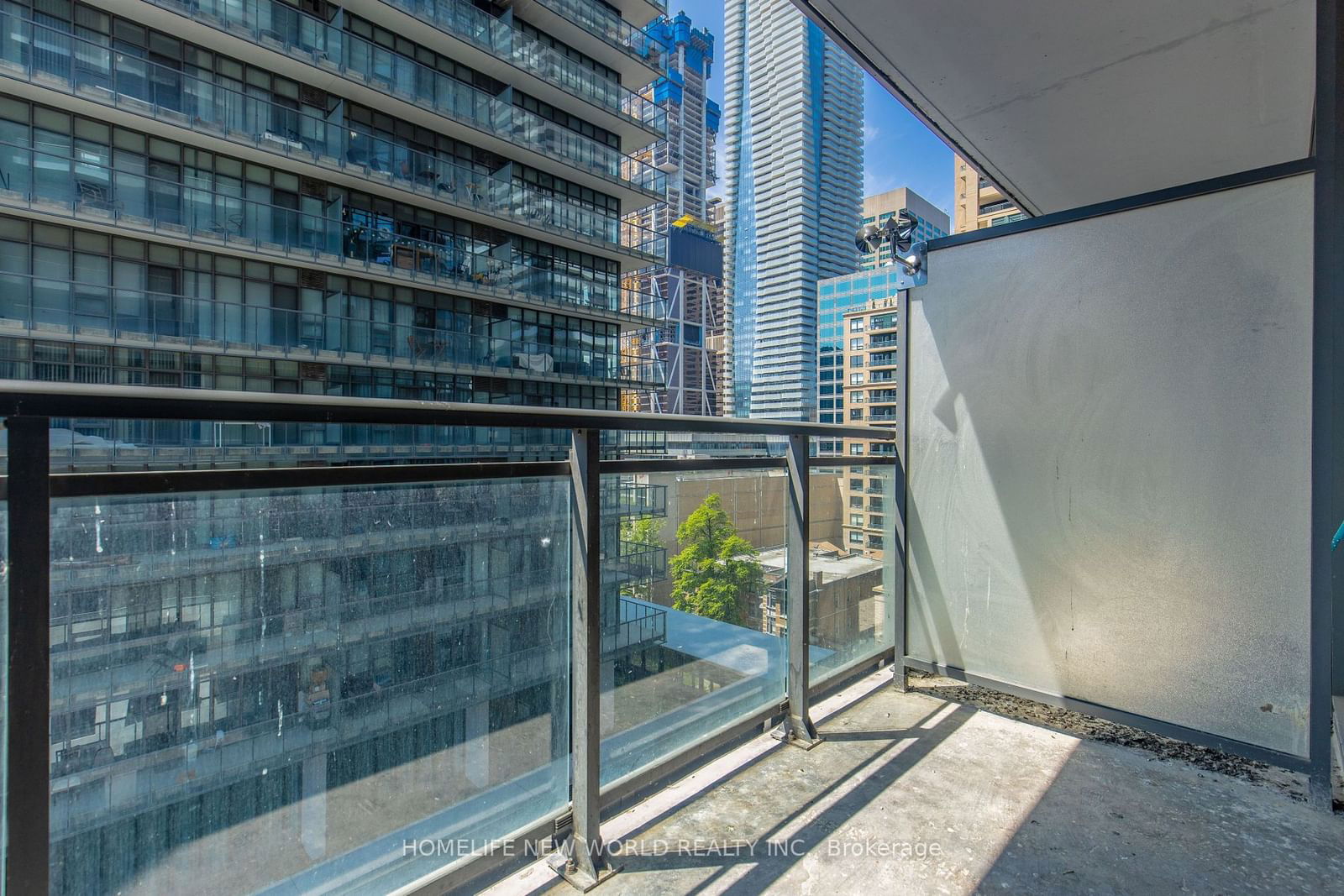 45 Charles St E, unit 1002 for sale