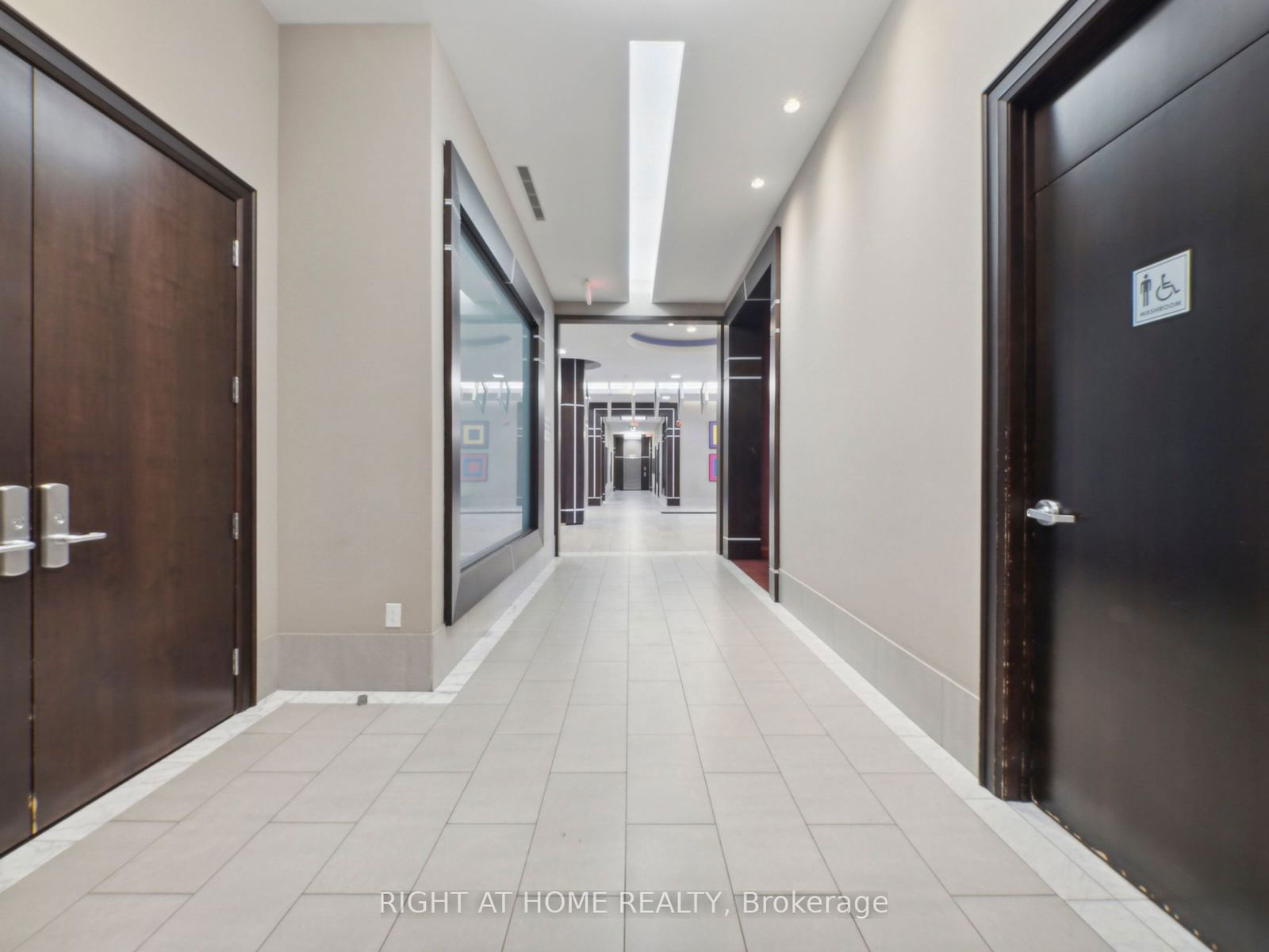 5793 Yonge St, unit 1902 for rent - image #6