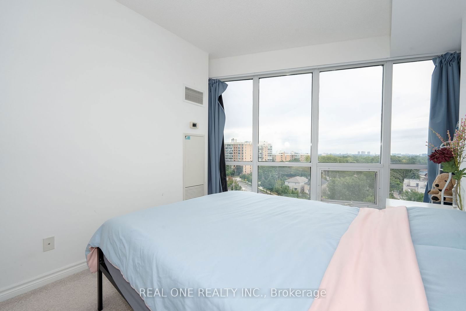 18 Holmes Ave, unit 811 for sale - image #12