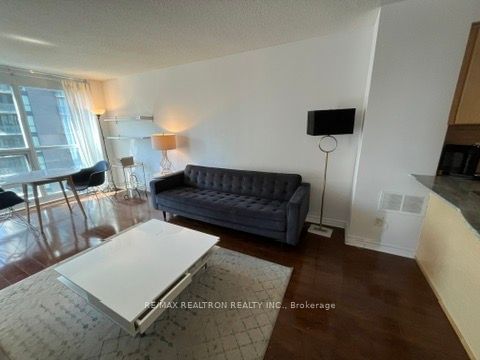 763 Bay St, unit 2610 for rent