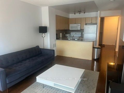 763 Bay St, unit 2610 for rent