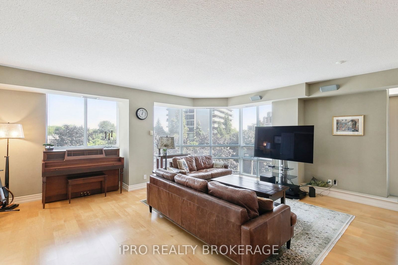 20 COLLIER St, unit 502 for sale - image #6