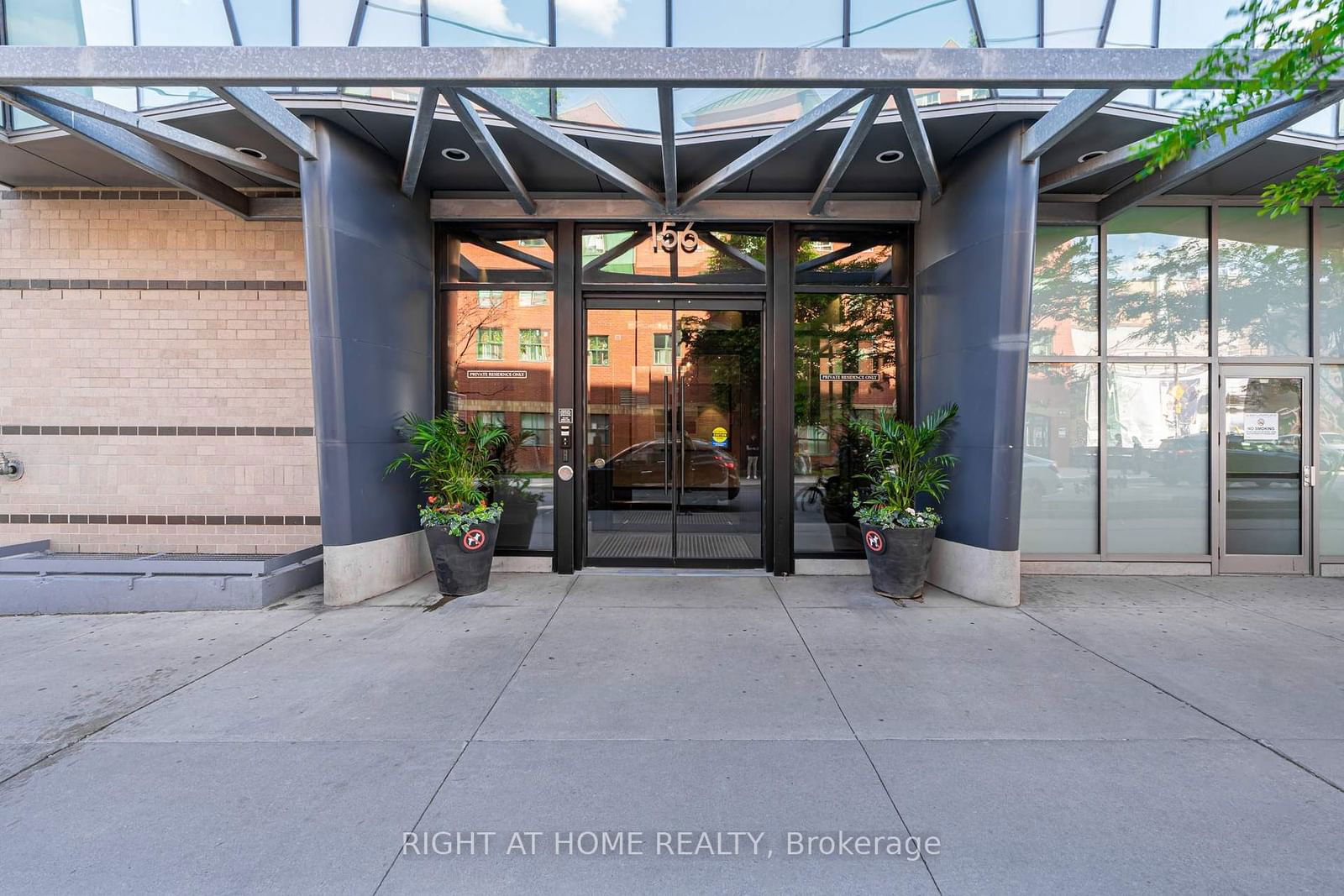 156 Portland St, unit 719 for rent - image #31