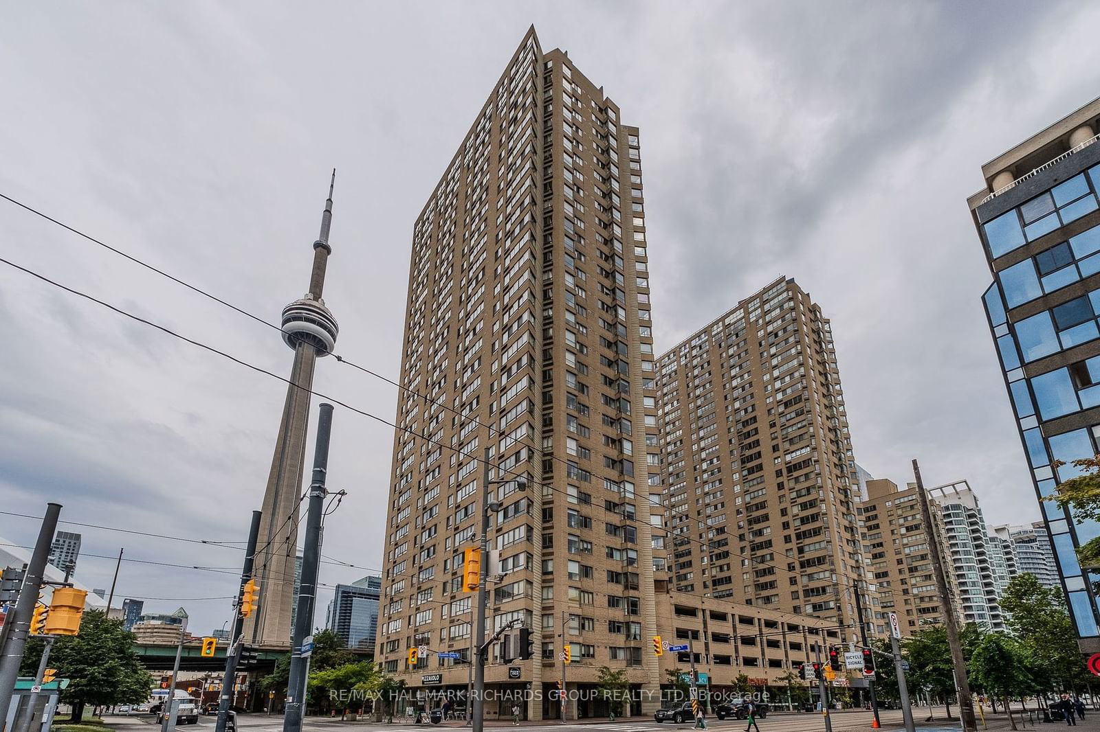 270 Queens Quay W, unit 2805 for sale - image #1