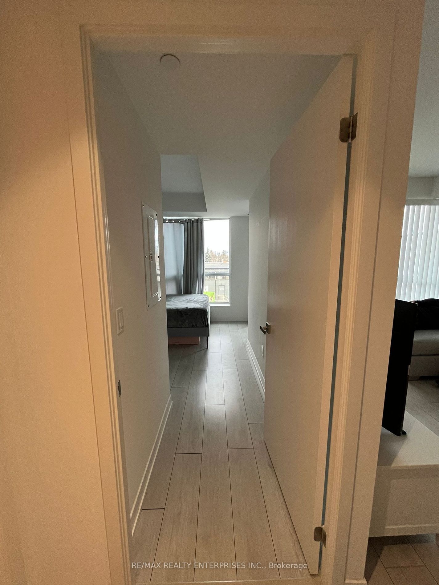 31 Tippett Rd, unit 205 for rent - image #13