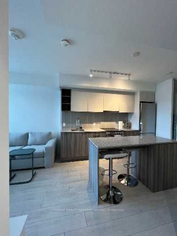 31 Tippett Rd, unit 205 for rent - image #4