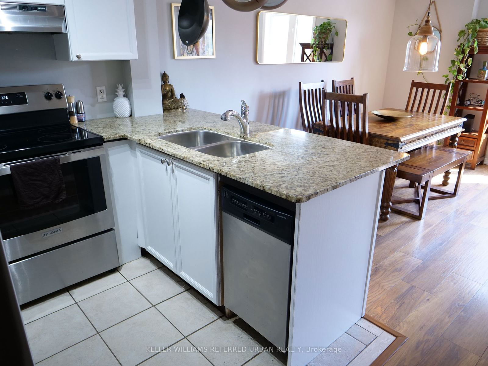 12 Sudbury St, unit 210 for rent - image #3