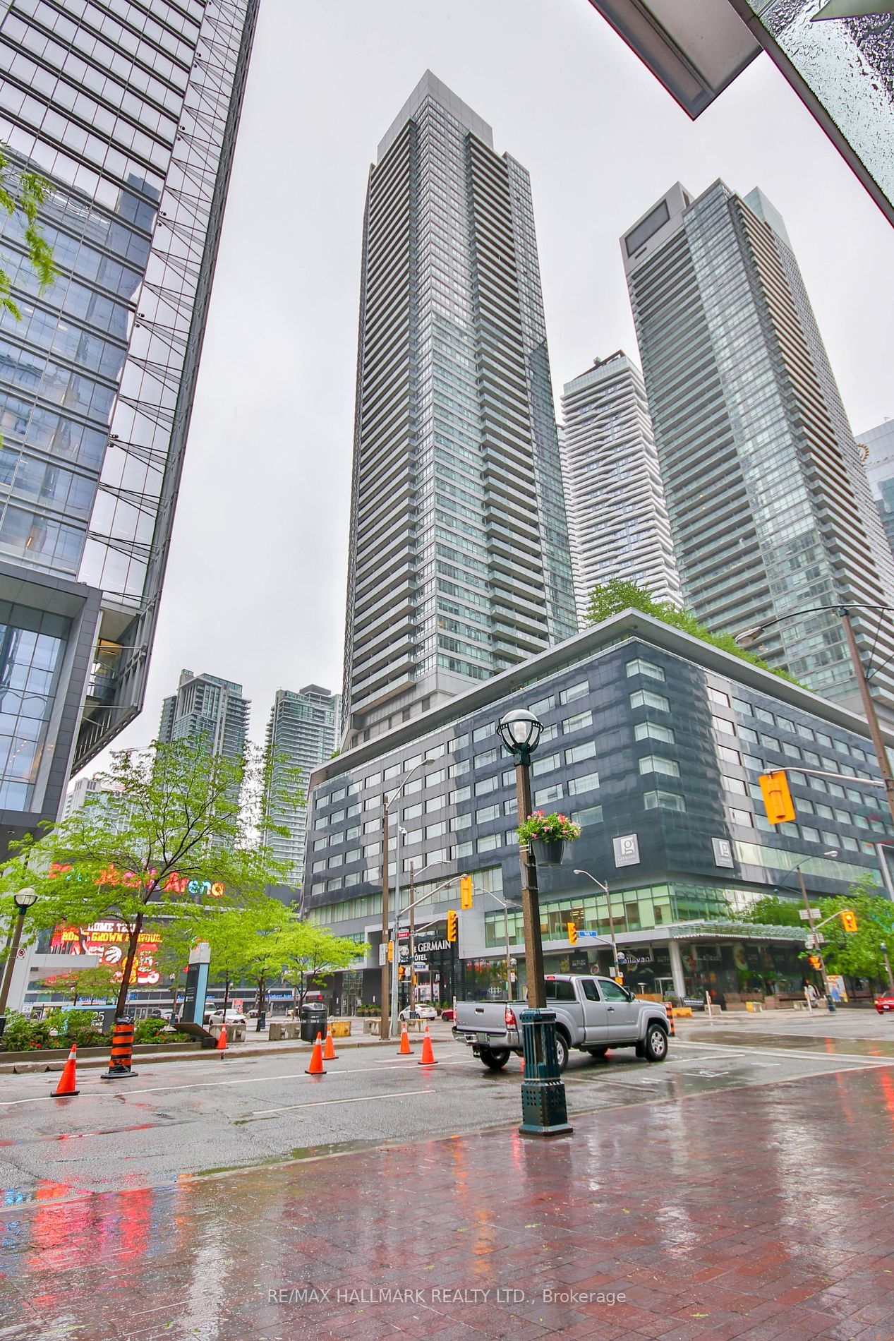 65 Bremner Blvd, unit 2407 for rent - image #24