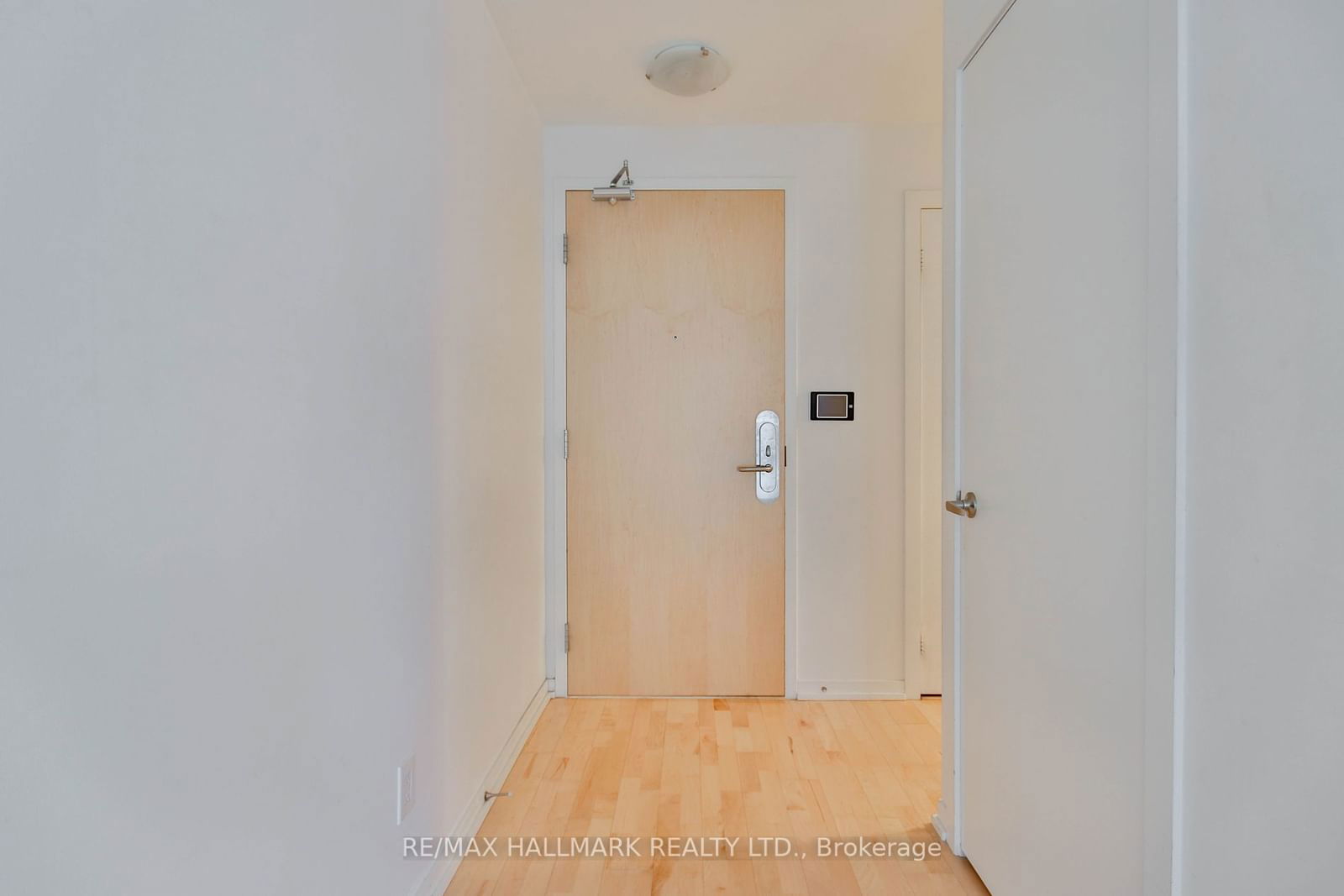 65 Bremner Blvd, unit 2407 for rent - image #3