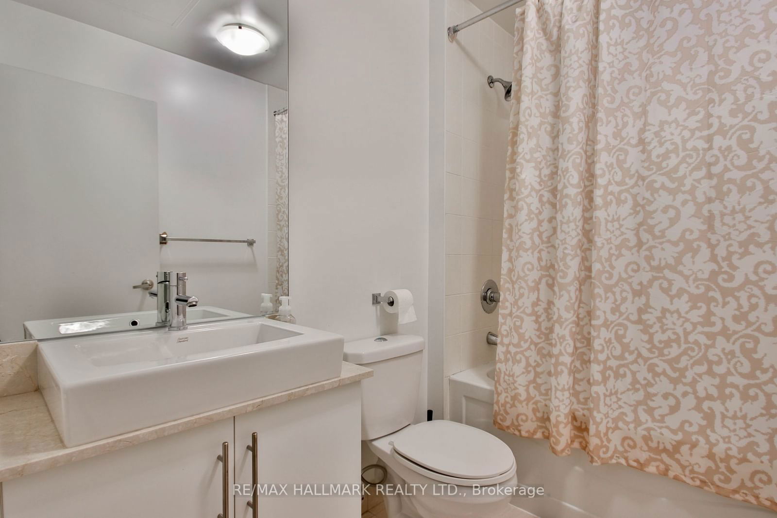 65 Bremner Blvd, unit 2407 for rent - image #4