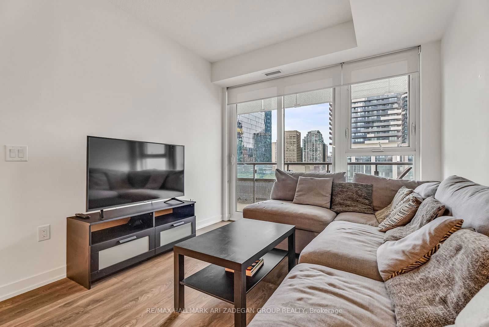 15 Lower Jarvis St, unit 606 for rent - image #15