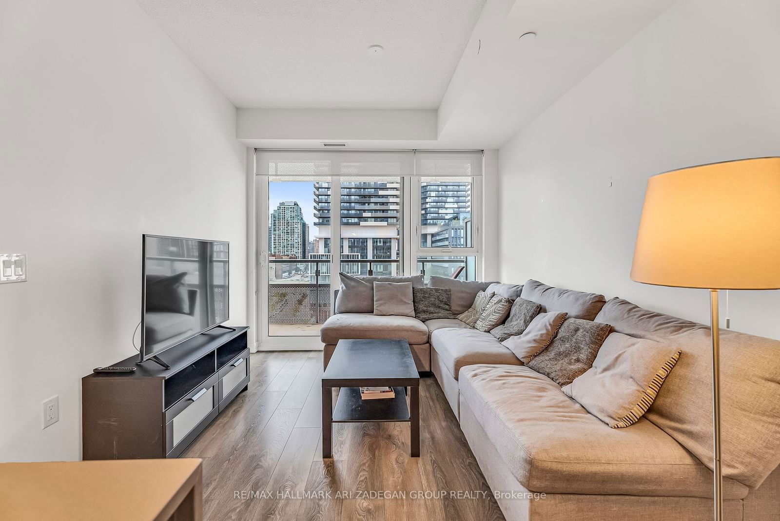 15 Lower Jarvis St, unit 606 for rent - image #18