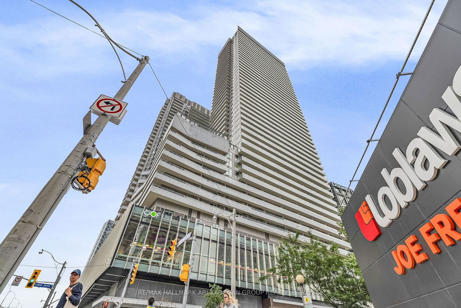 15 Lower Jarvis St, unit 606 for rent - image #2