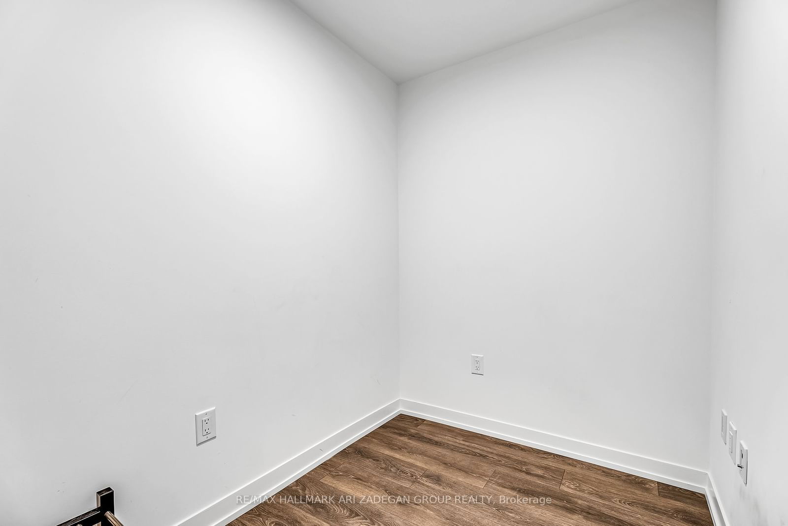 15 Lower Jarvis St, unit 606 for rent - image #24