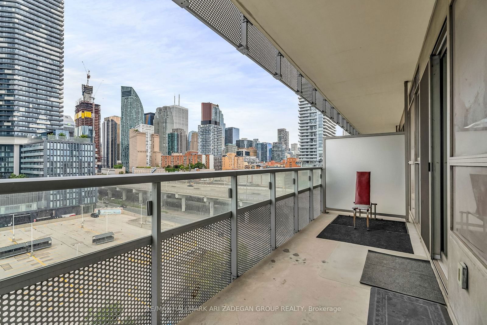 15 Lower Jarvis St, unit 606 for rent - image #33