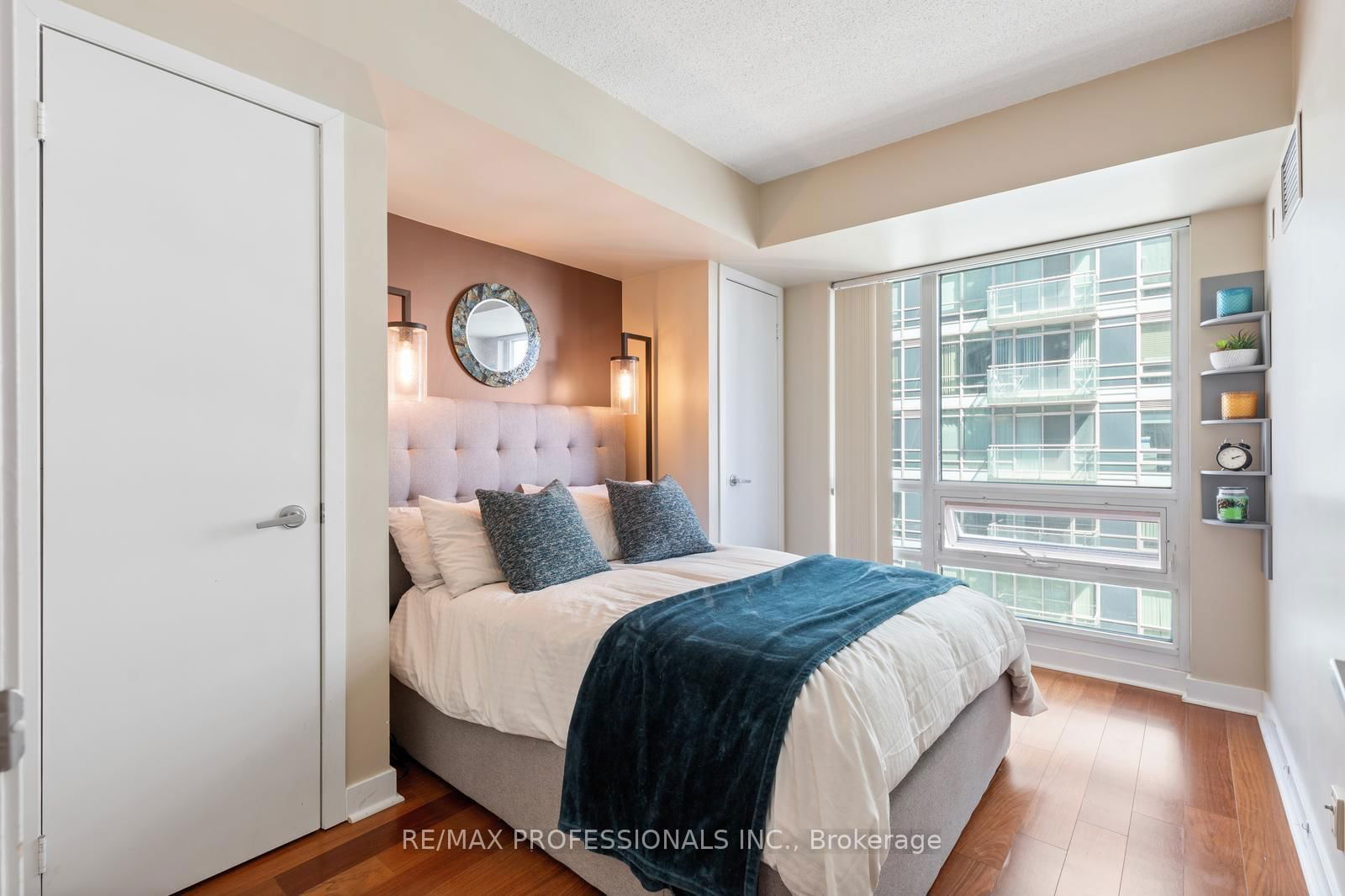 397 Front St W, unit 1910 for sale - image #12