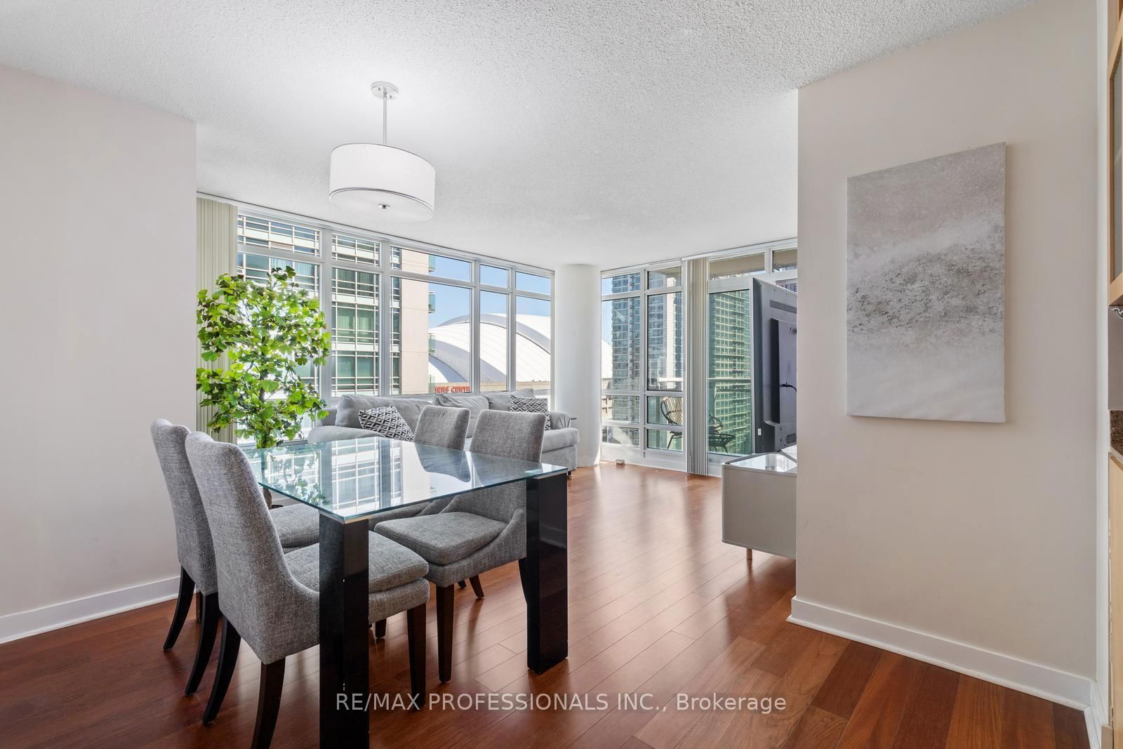 397 Front St W, unit 1910 for sale - image #2