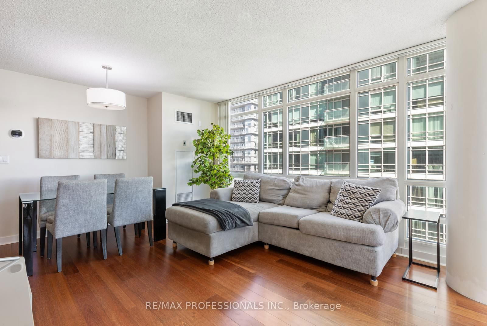 397 Front St W, unit 1910 for sale - image #6