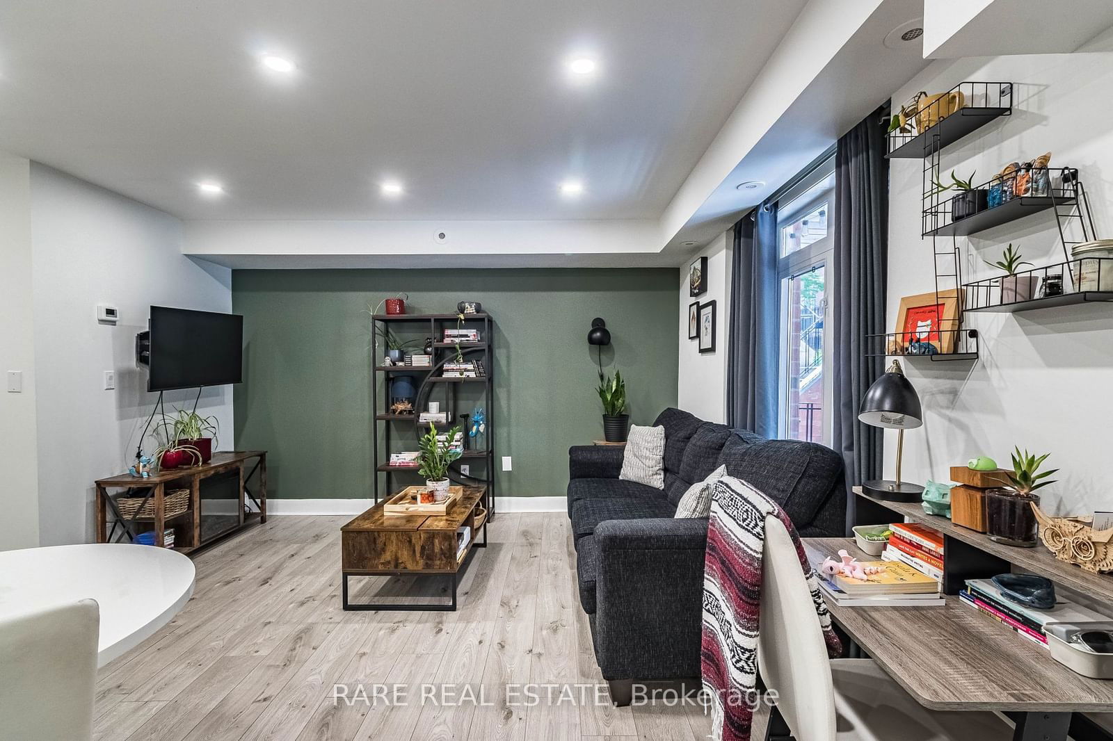 415 Jarvis St, unit 144 for sale