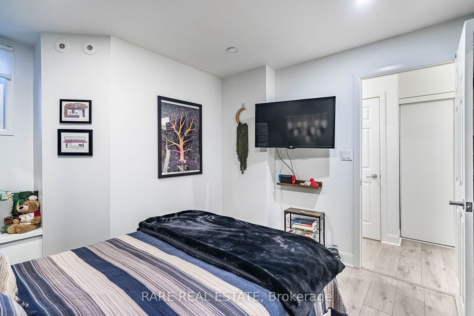 415 Jarvis St, unit 144 for sale - image #20