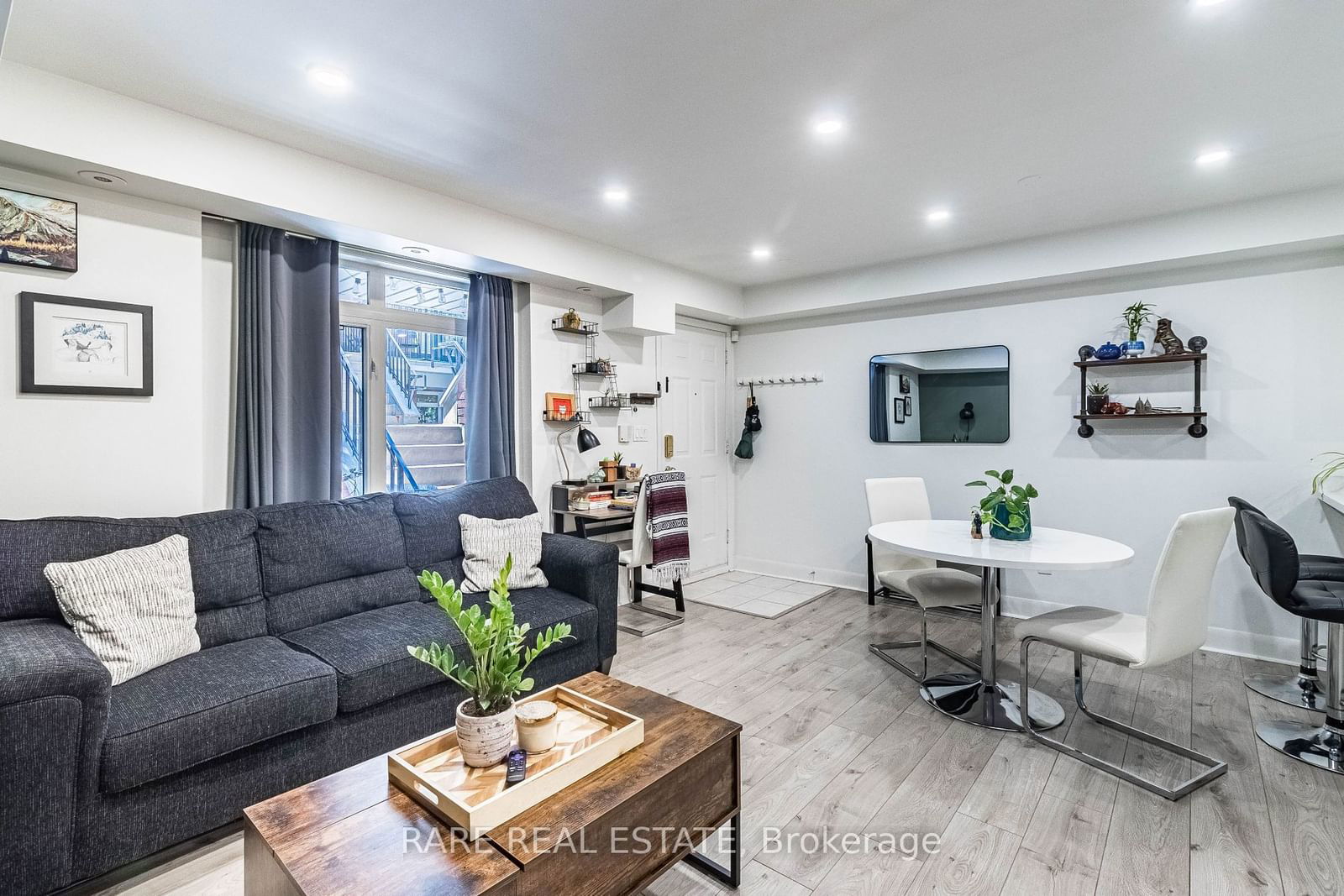 415 Jarvis St, unit 144 for sale