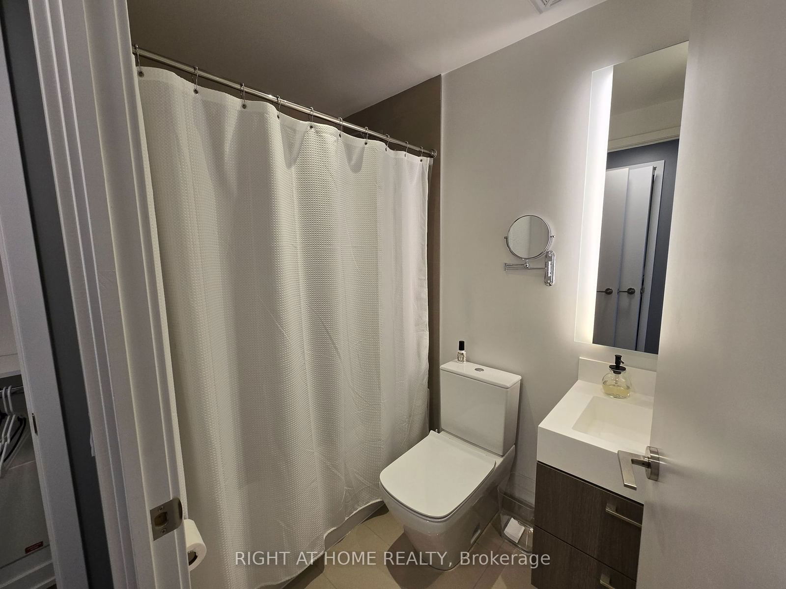 1 Yorkville Ave, unit 1412 for rent - image #15