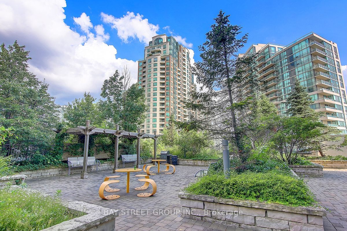 15 Greenview Ave, unit 2504 for sale - image #3