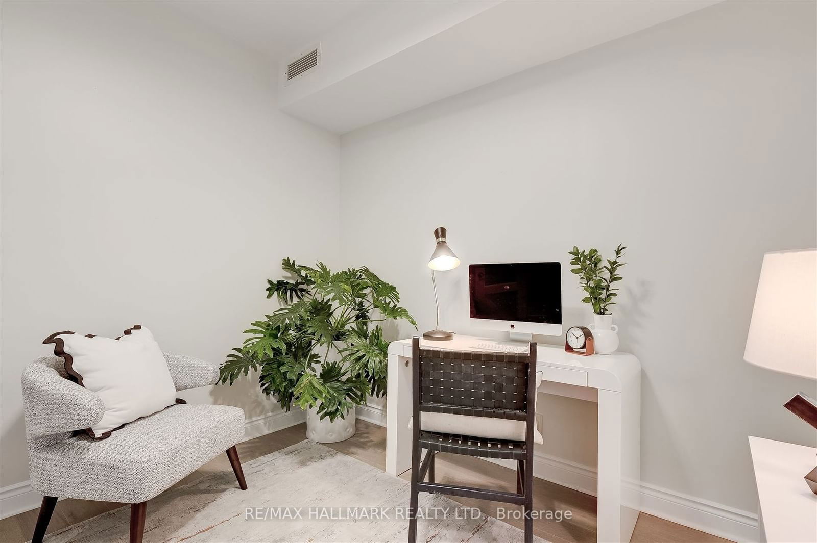 10 Delisle Ave, unit 1101 for sale - image #18