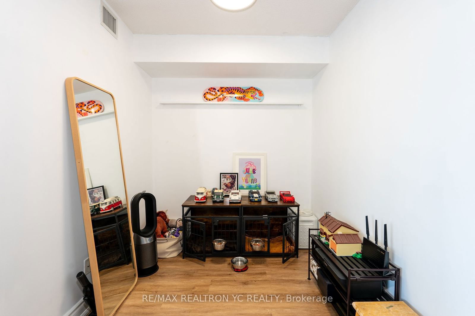 35 Hollywood Ave, unit 2022 for sale - image #7