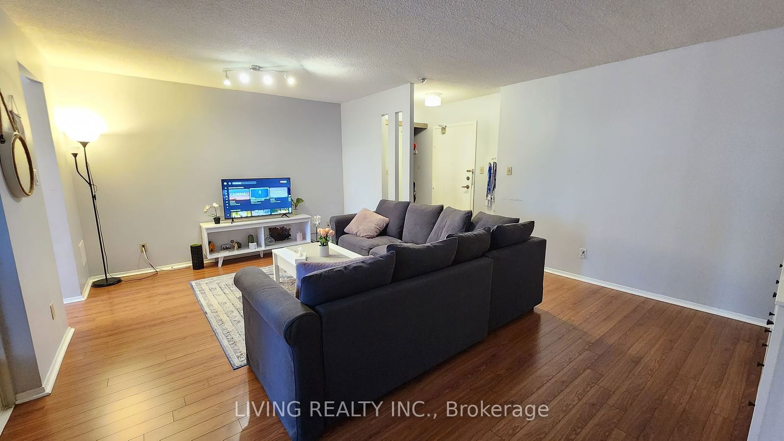 633 Bay St, unit 1021 for rent - image #9