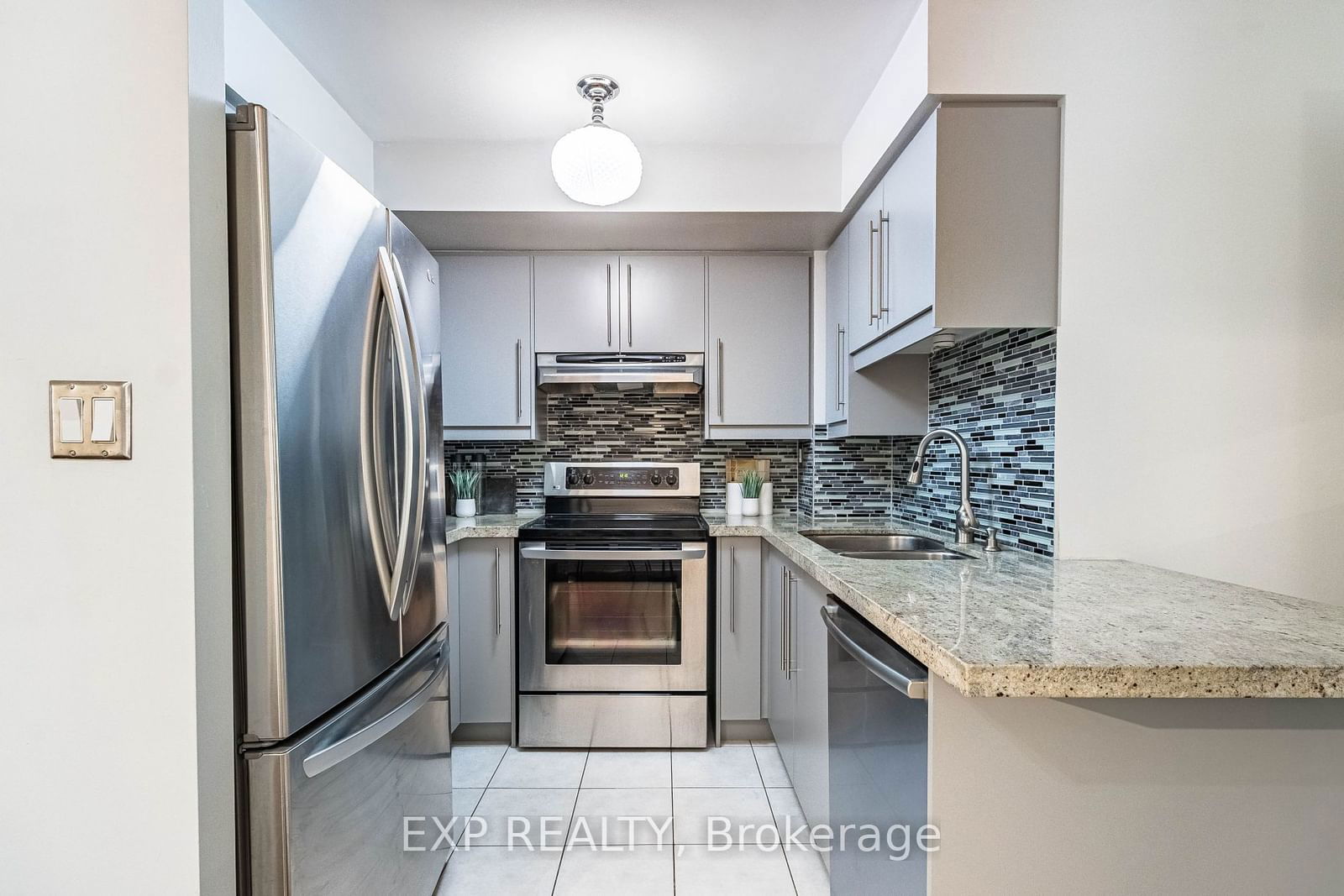 1 Rean Dr, unit 112 for sale - image #8