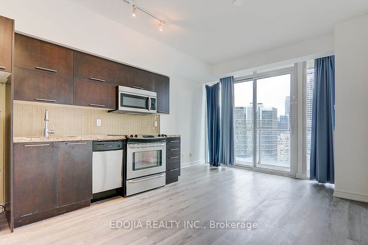 126 Simcoe St, unit 2809 for sale - image #12