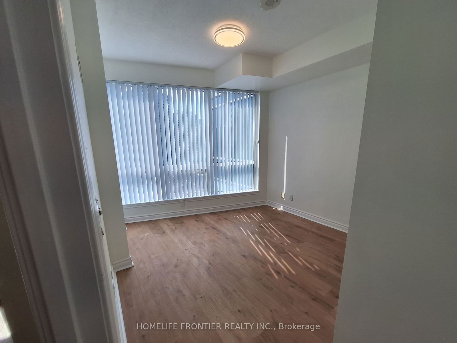 18 Holmes Ave, unit 1009 for rent - image #11