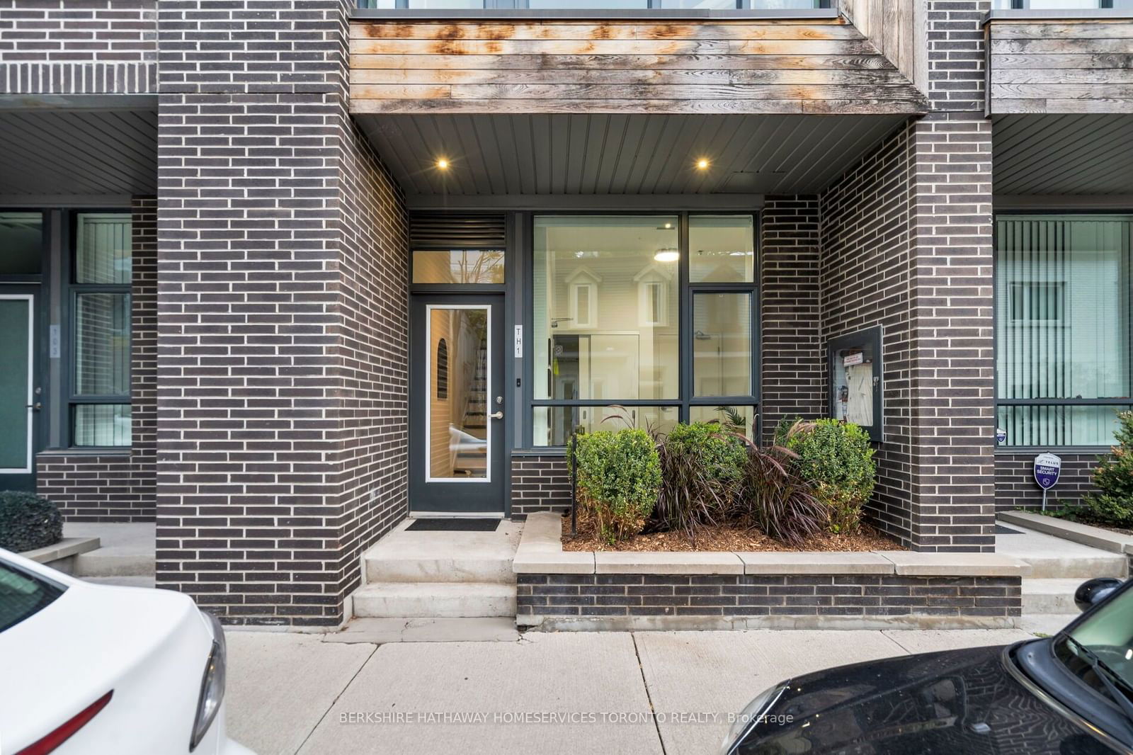 41 Ossington Ave, unit TH1 for sale - image #23