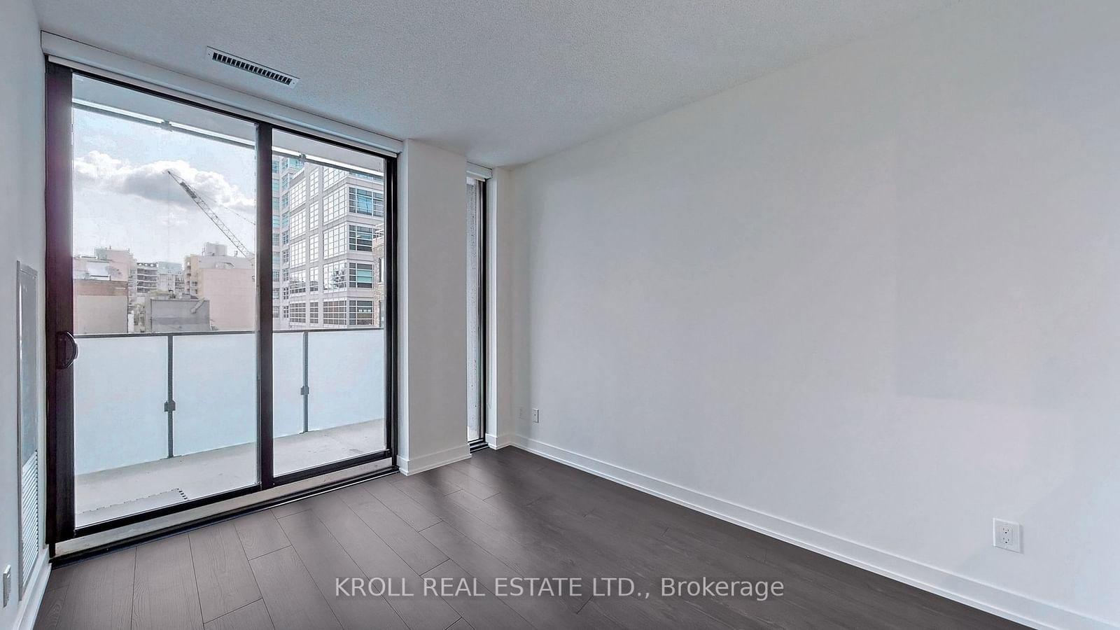 25 Richmond St E, unit 201 for sale