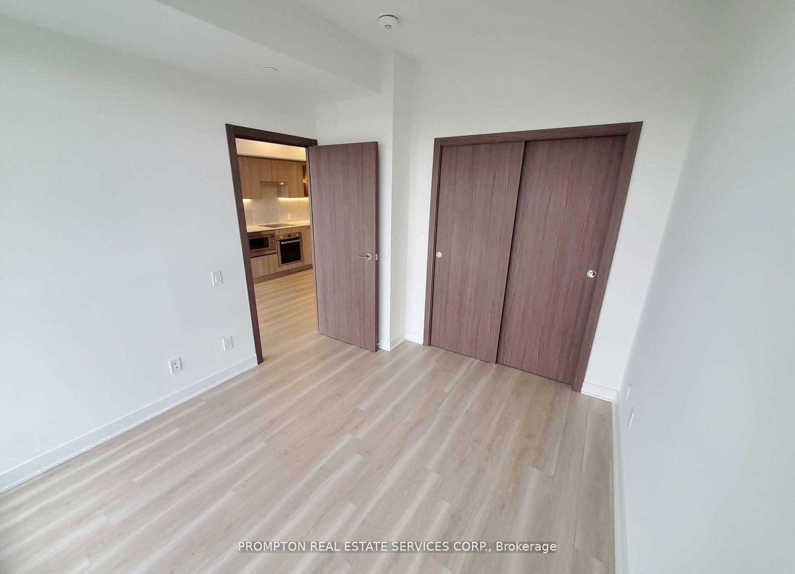 19 Bathurst St, unit 3501 for rent - image #6