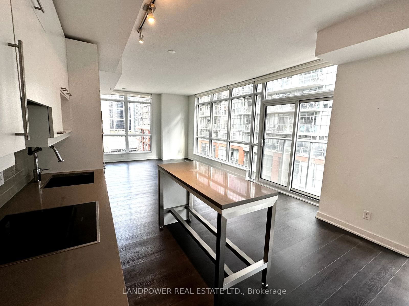 30 Nelson St, unit 704 for rent