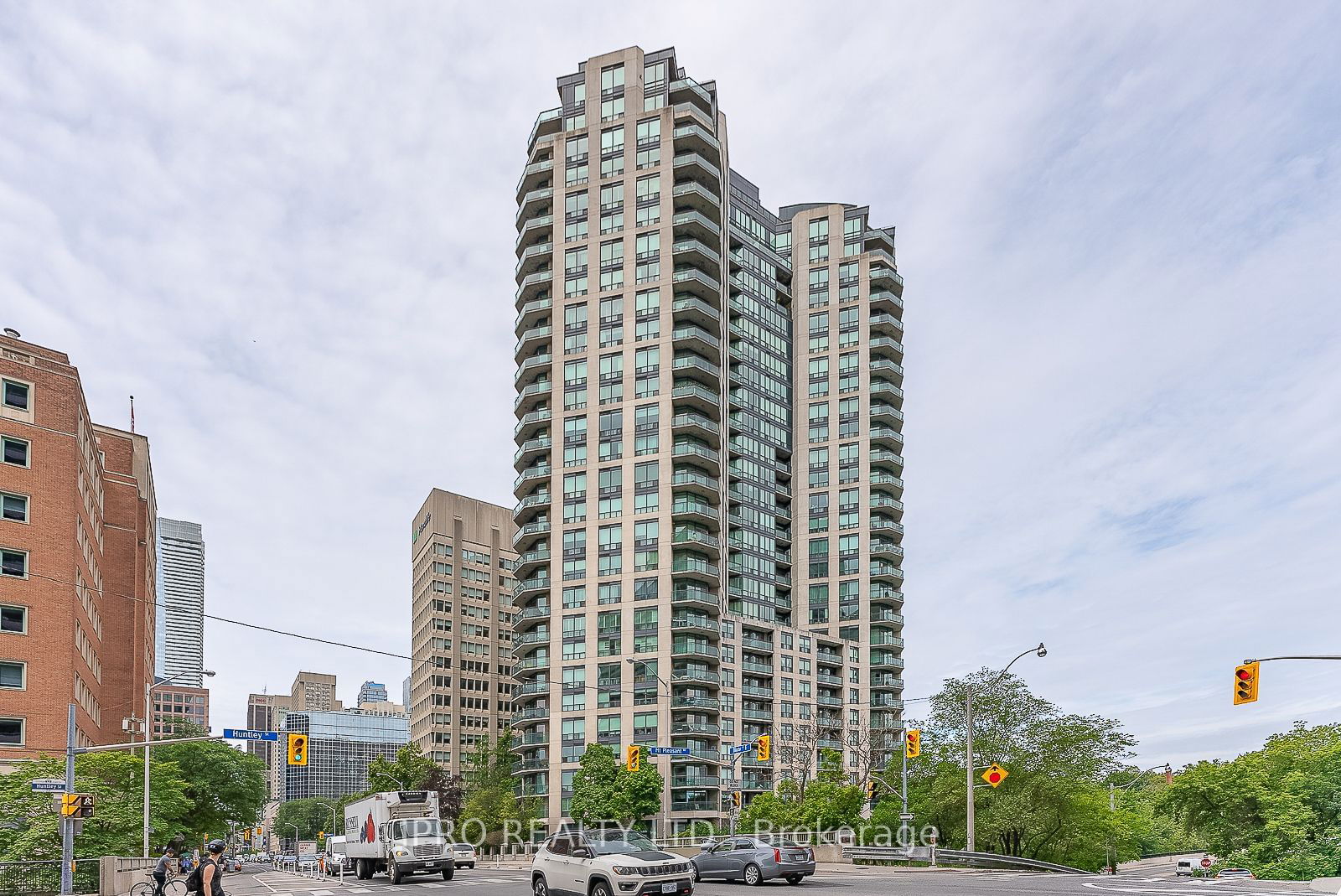 300 Bloor St E, unit 1109 for rent - image #1