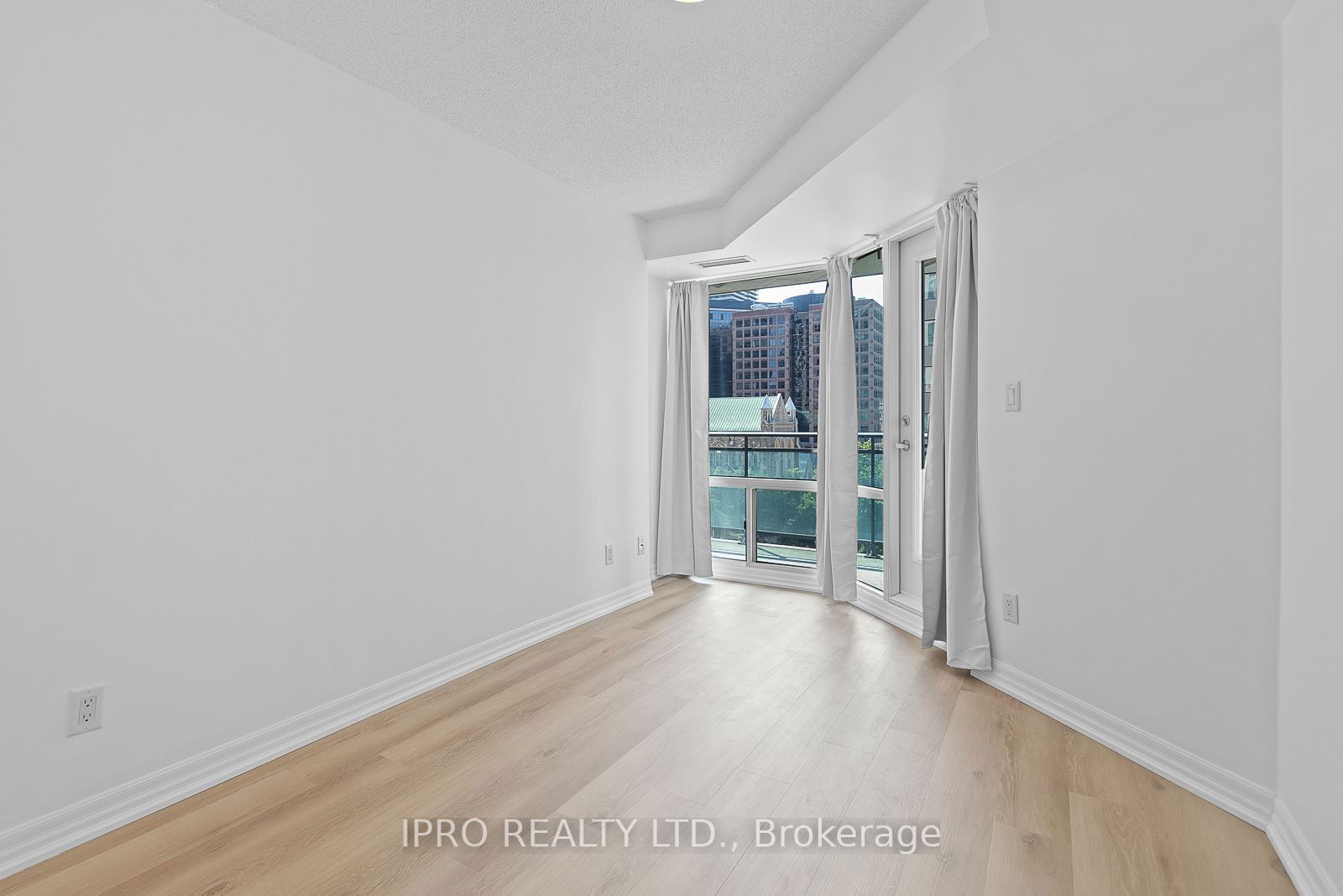 300 Bloor St E, unit 1109 for rent - image #16