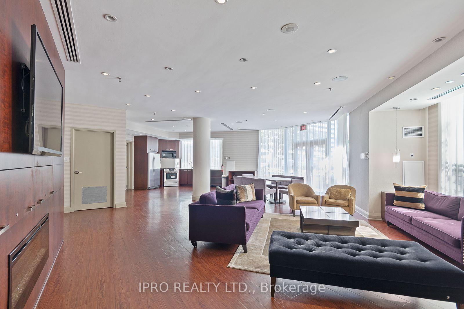 300 Bloor St E, unit 1109 for rent - image #29