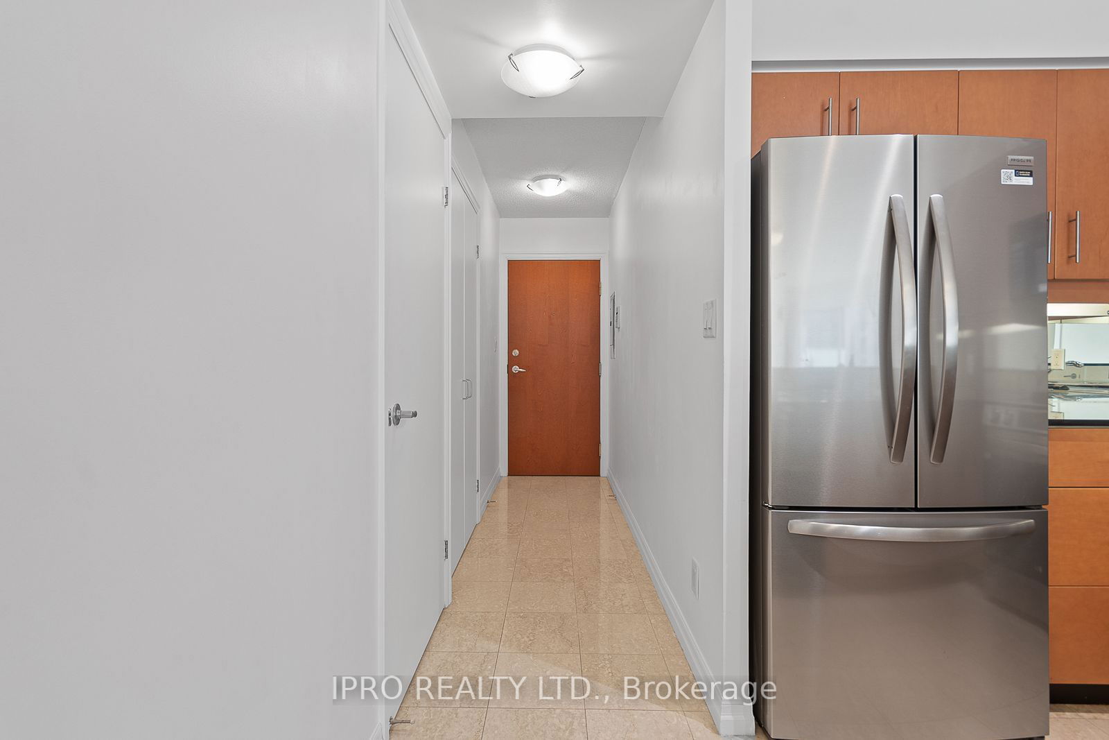 300 Bloor St E, unit 1109 for rent - image #3