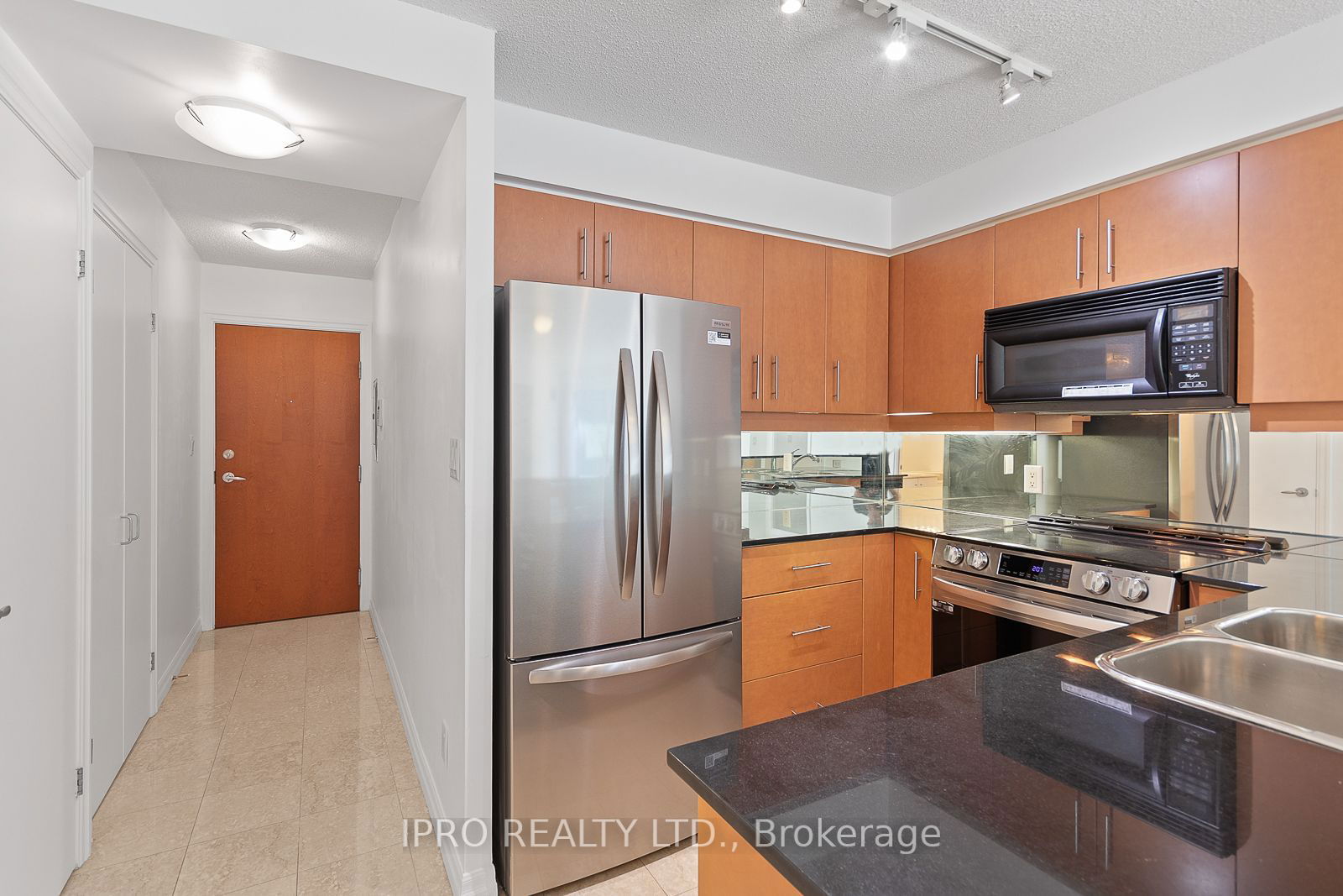 300 Bloor St E, unit 1109 for rent - image #5