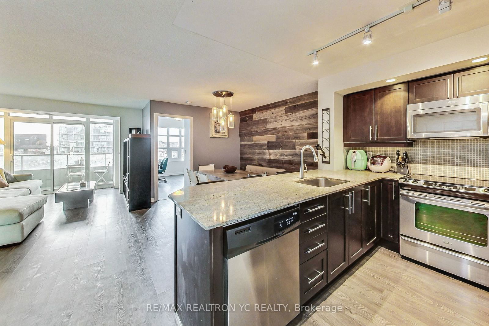 85 East Liberty St, unit 721 for sale - image #1