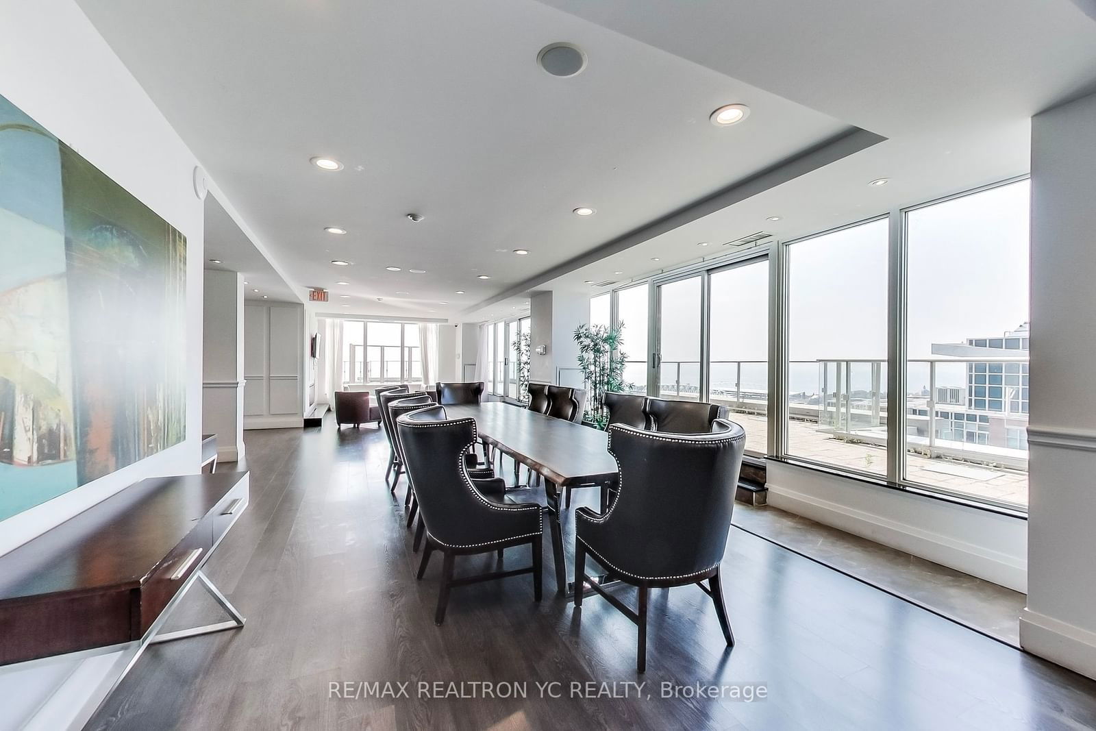 85 East Liberty St, unit 721 for sale - image #29