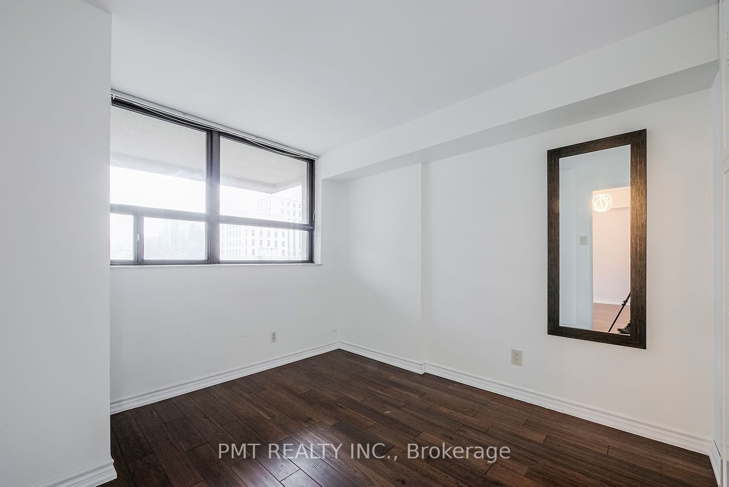 60 St Patrick St, unit 633 for rent