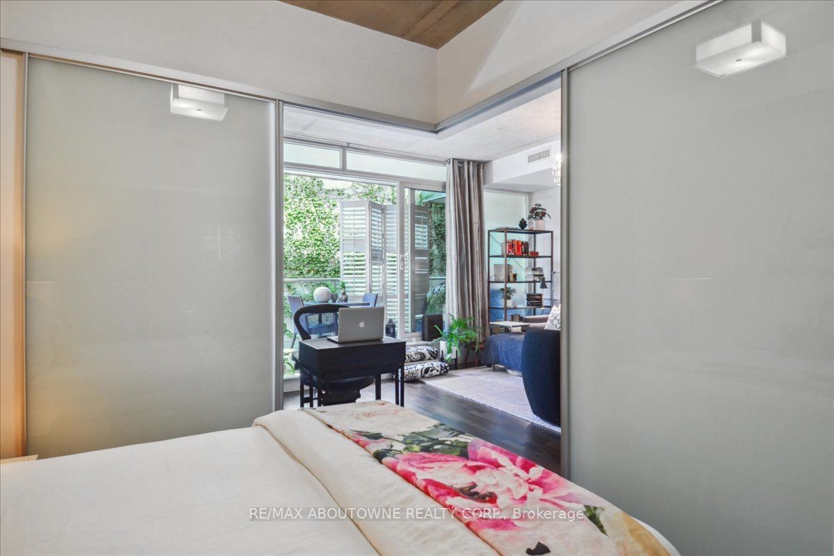 75 Portland St, unit 326 for sale - image #12