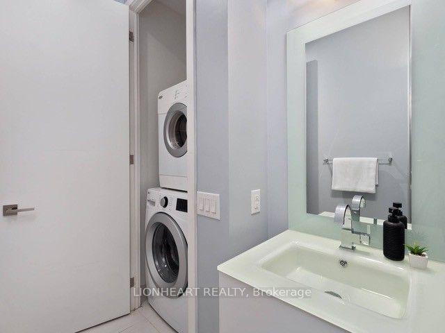 111 St Clair Ave W, unit 605 for sale - image #24