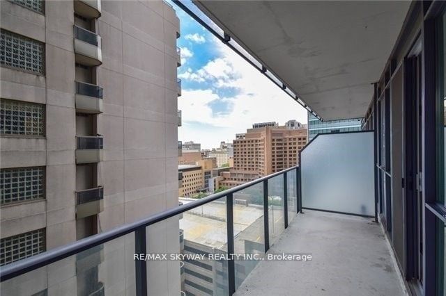 770 Bay St, unit 1409 for rent - image #4